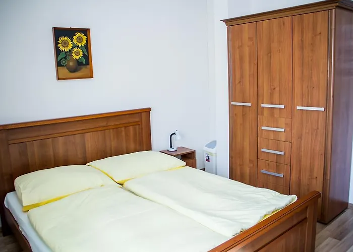 Akácliget és Major Affittacamere Ofeherto